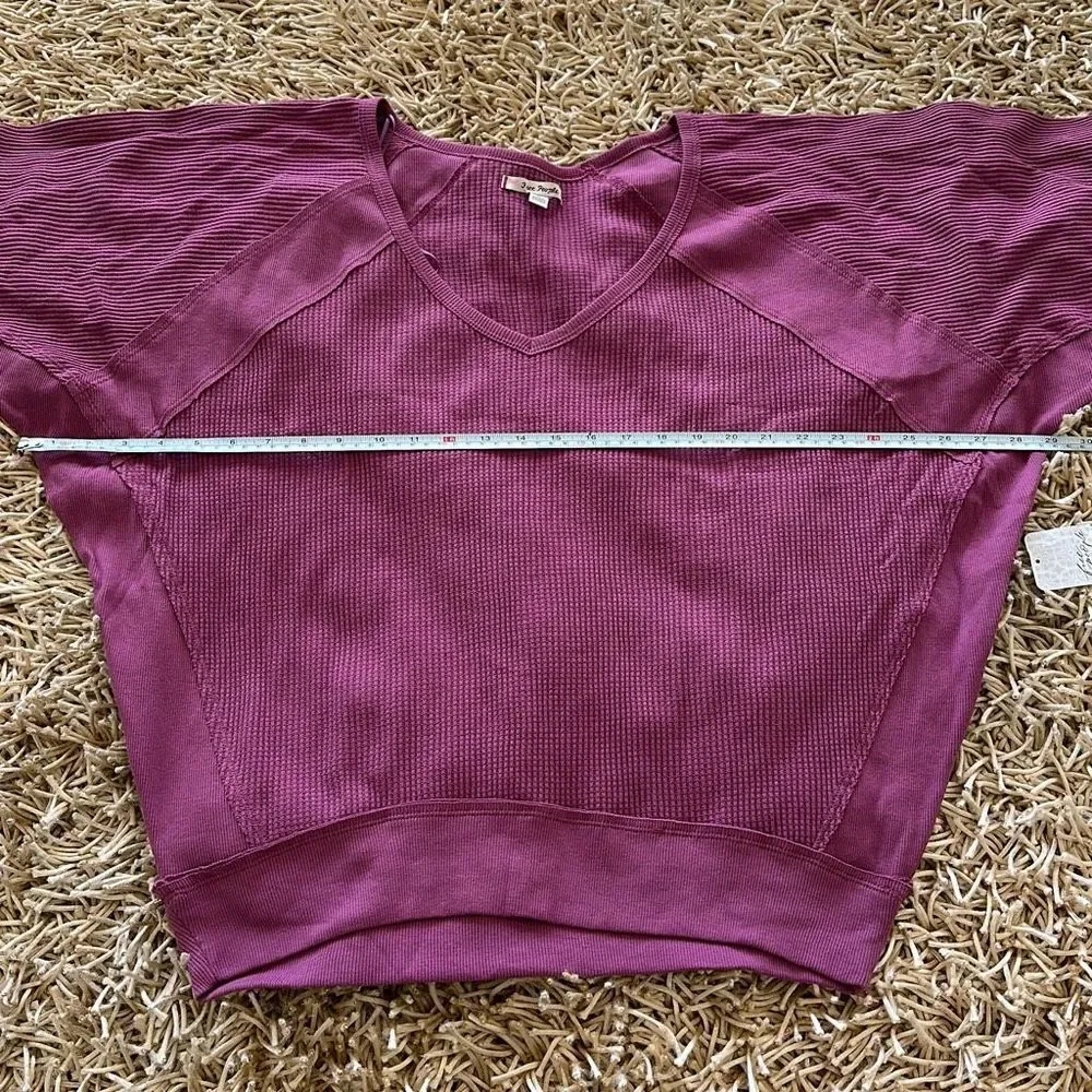 Free People Santa Clara Thermal Mulberry Size M Oversized - Picture 3 of 8